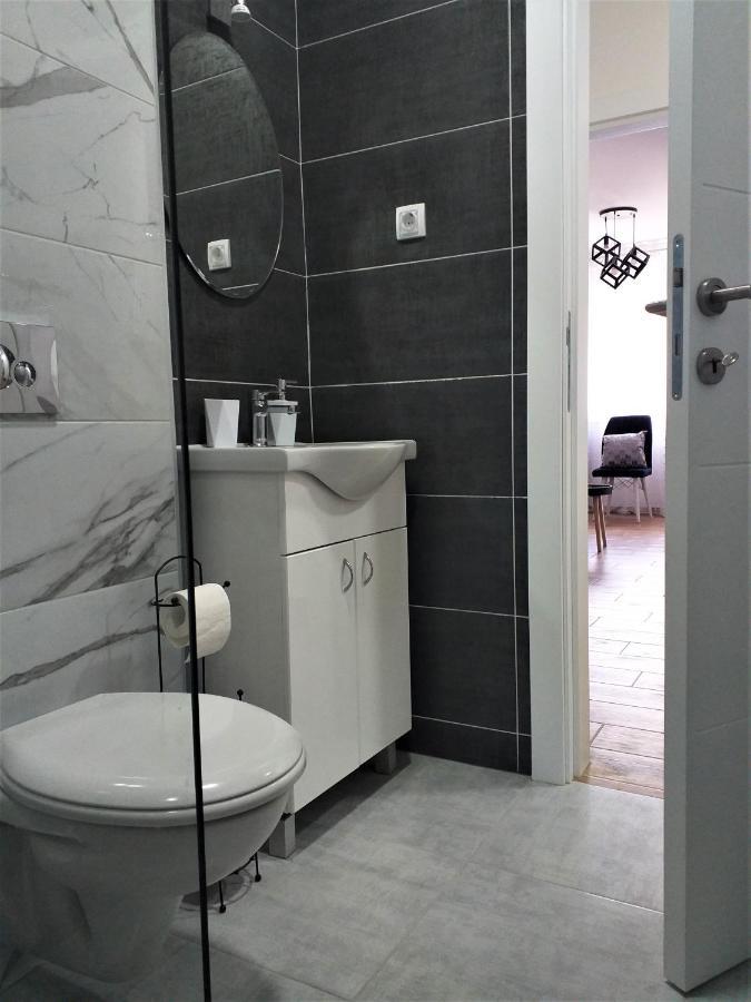 Apartman Astra Sremska Mitrovica Luaran gambar