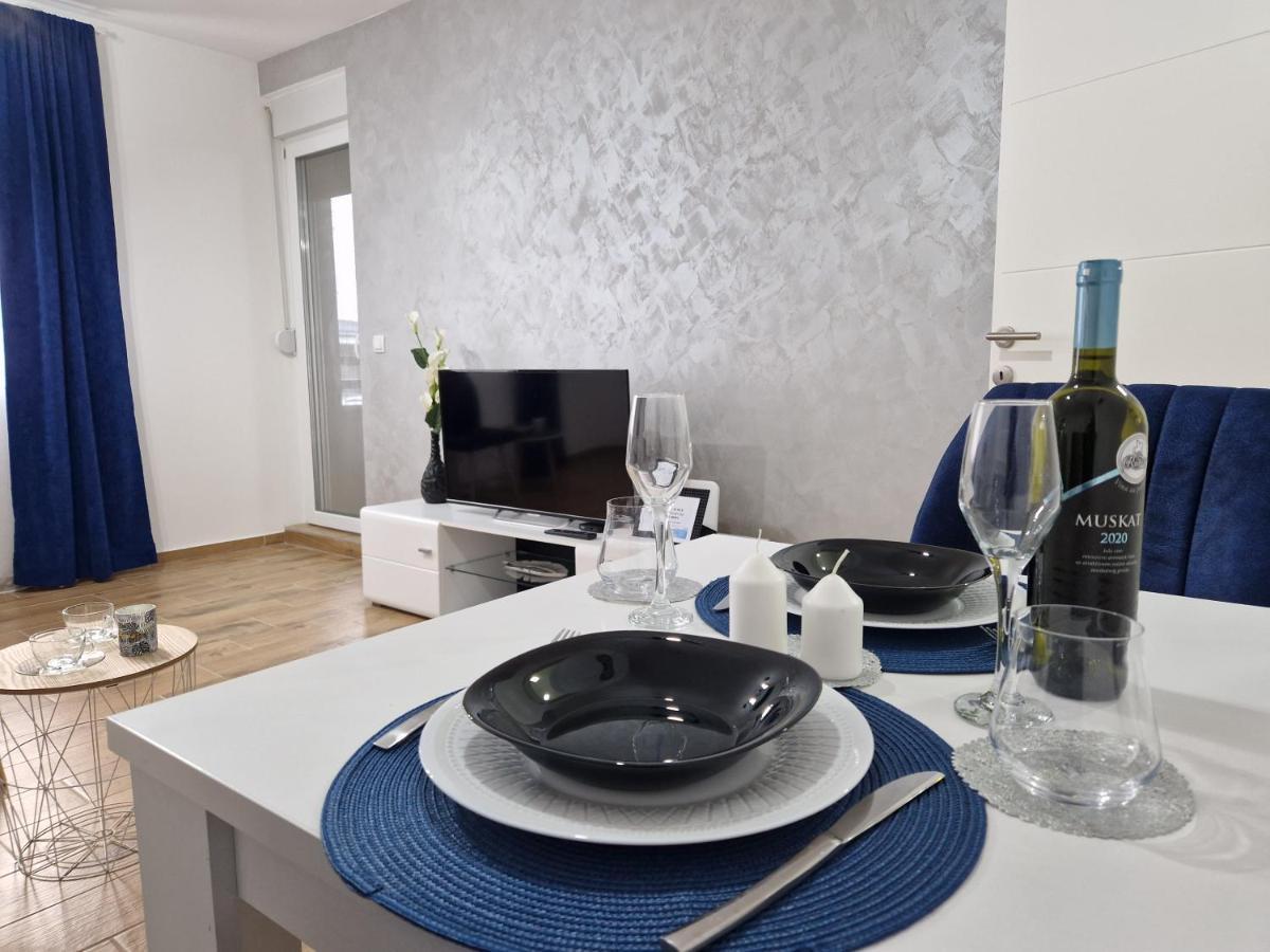 Apartman Astra Sremska Mitrovica Luaran gambar