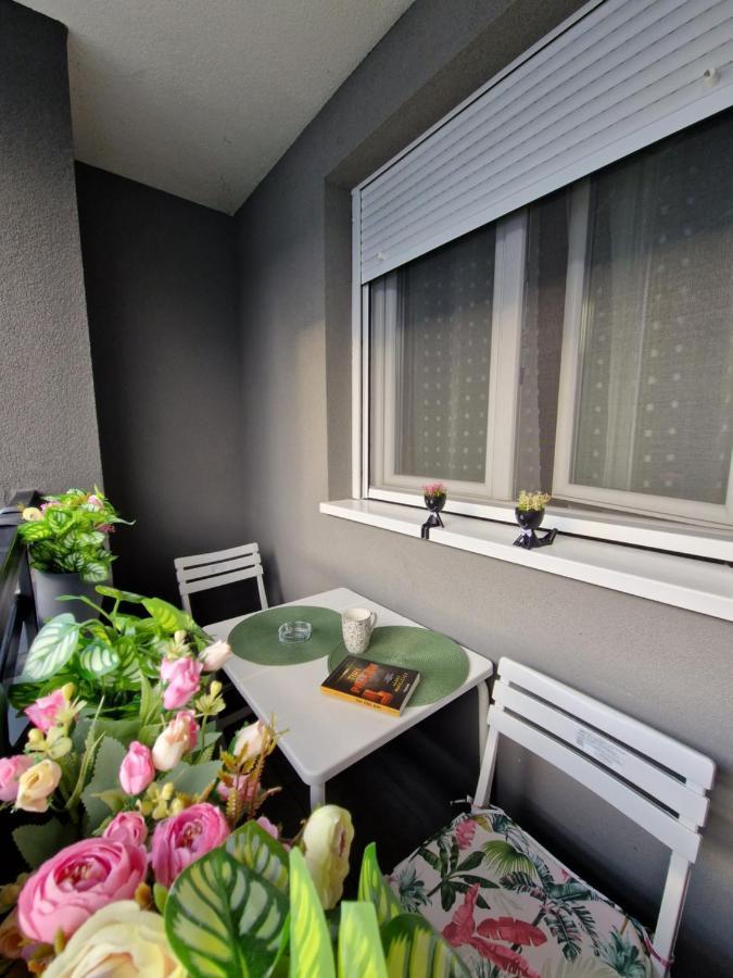 Apartman Astra Sremska Mitrovica Luaran gambar